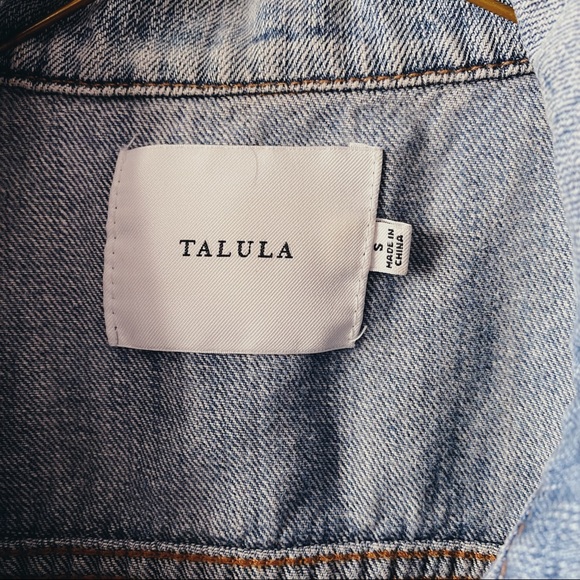 ARITZIA Talula Cropped Medium Wash Denim Light Jacket - Picture 2 of 5